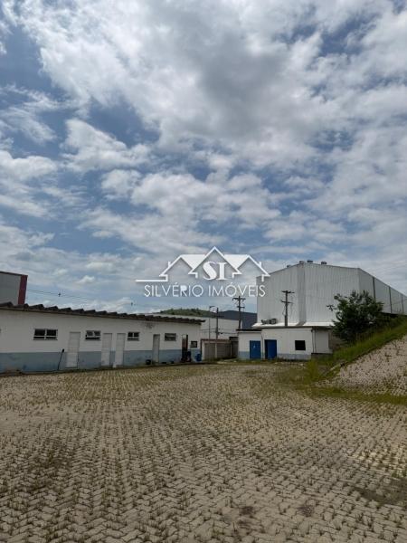 Imóvel Comercial para Alugar em Cantagalo, Três Rios - RJ - Foto 39
