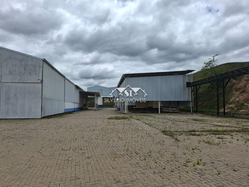Imóvel Comercial para Alugar em Cantagalo, Três Rios - RJ - Foto 4