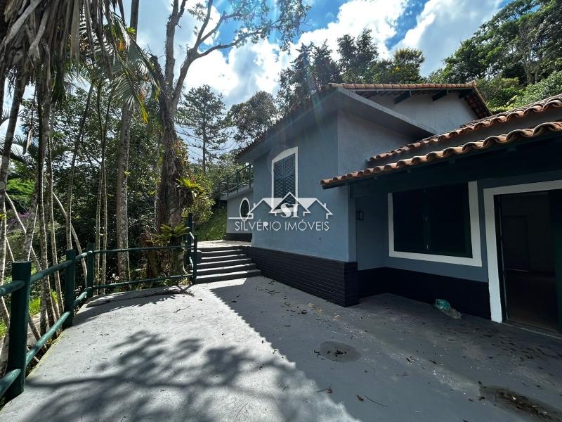 Casa à venda em Mosela, Petrópolis - RJ - Foto 1