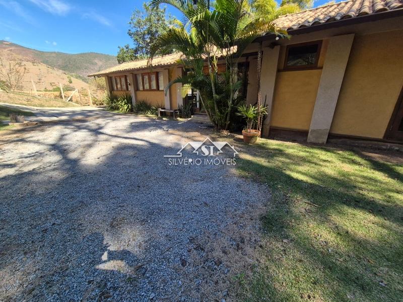 Casa para Alugar em Rio Bonito, São José do Vale do Rio Preto - RJ - Foto 2
