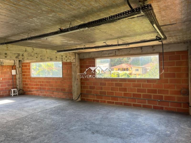 Imóvel Comercial para Alugar em Nogueira, Petrópolis - RJ - Foto 2