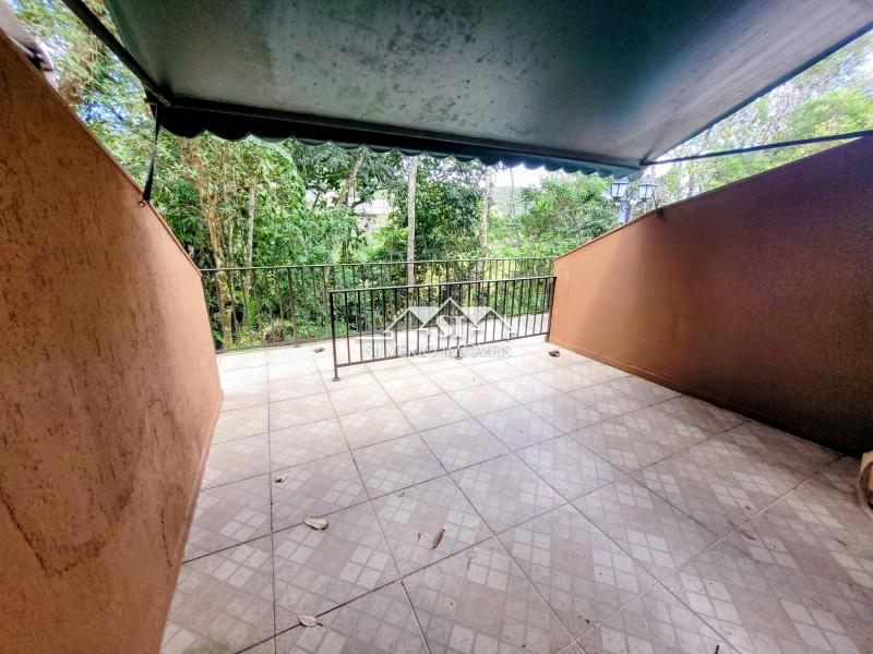 Apartamento para Alugar em Quitandinha, Petrópolis - RJ - Foto 13