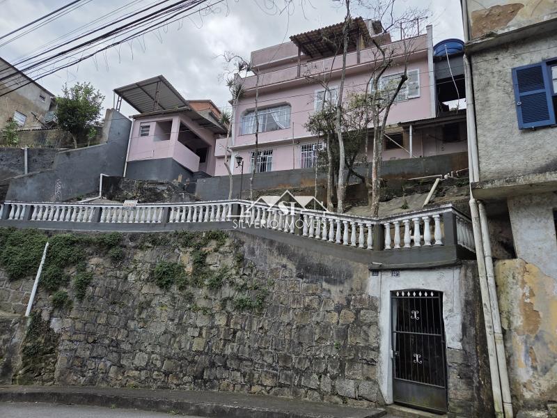 Casa à venda em Retiro, Petrópolis - RJ - Foto 1