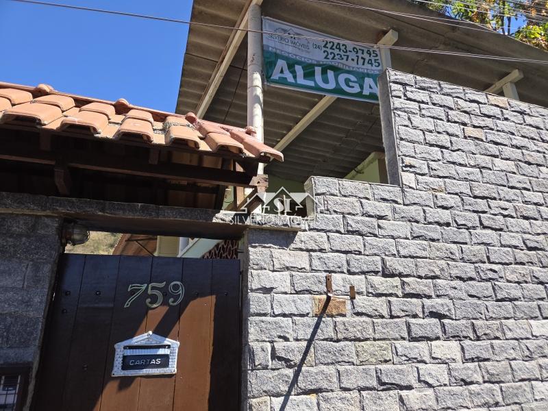 Casa para alugar em Carangola, Petrópolis - RJ