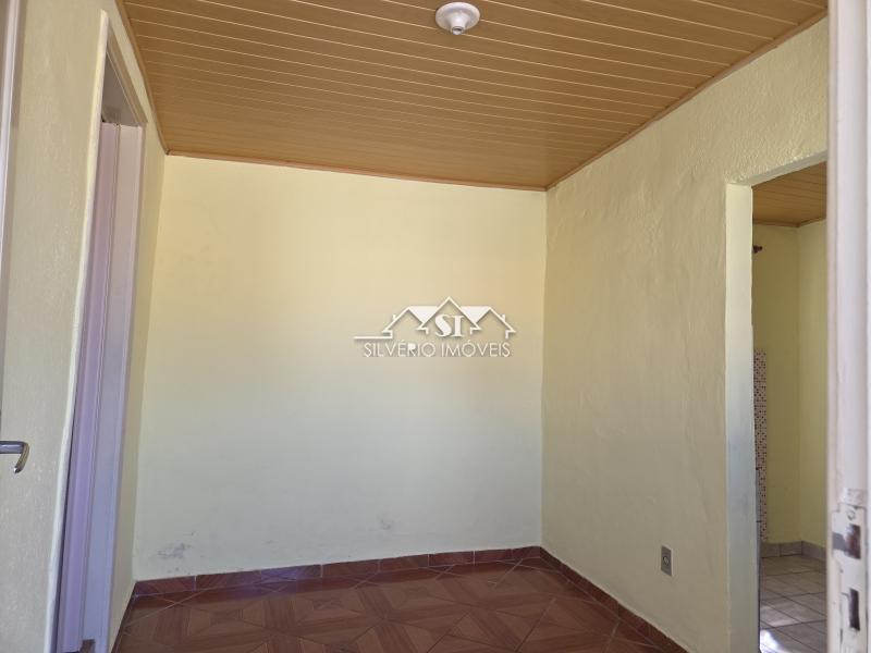 Casa para Alugar em Carangola, Petrópolis - RJ - Foto 11