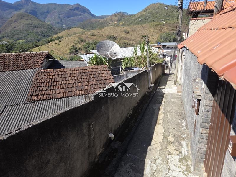 Casa para Alugar em Carangola, Petrópolis - RJ - Foto 7