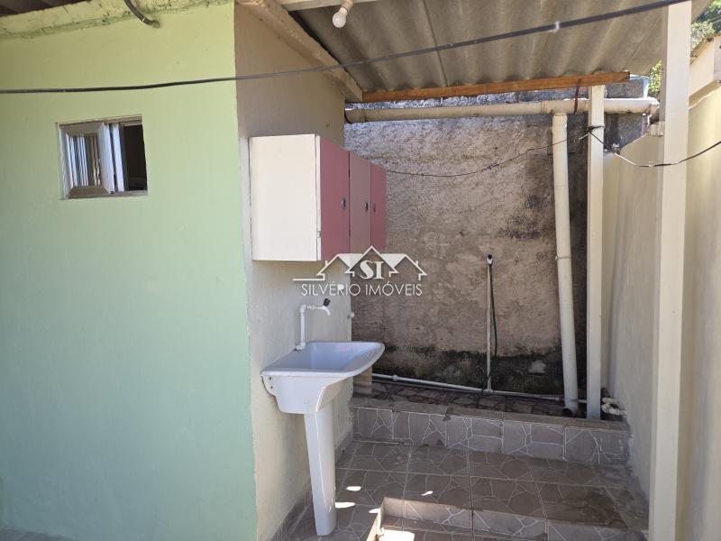 Casa para Alugar em Carangola, Petrópolis - RJ - Foto 4