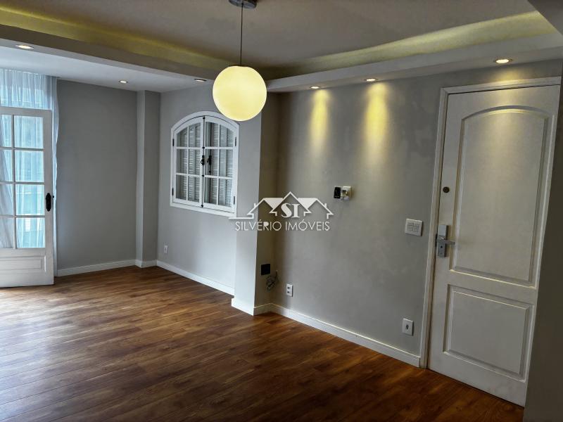 Apartamento para Alugar em Carangola, Petrópolis - RJ - Foto 23