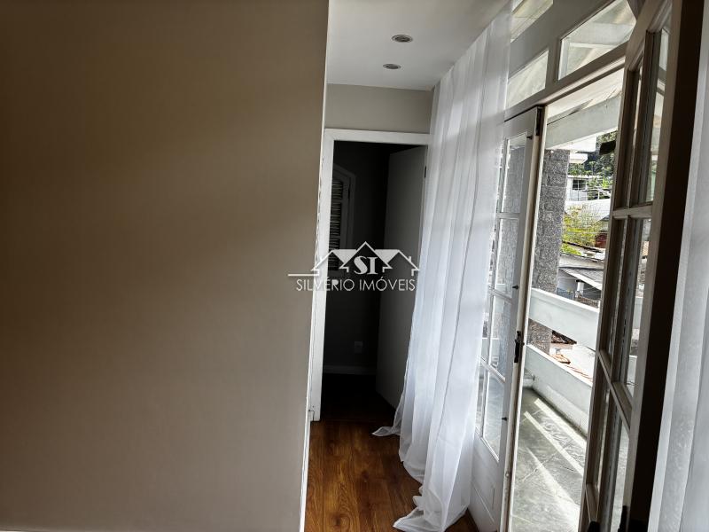 Apartamento para Alugar em Carangola, Petrópolis - RJ - Foto 9