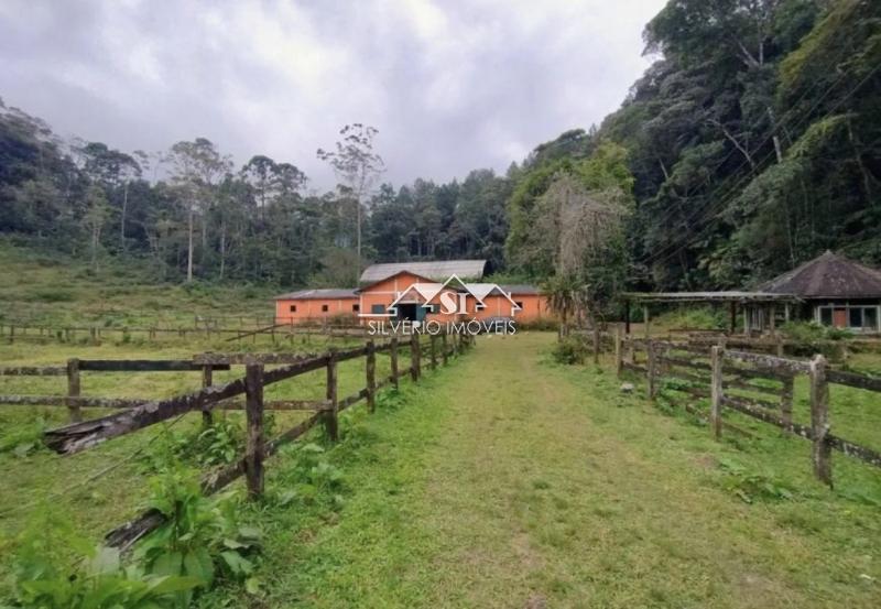 Terreno Residencial à venda em Mosela, Petrópolis - RJ - Foto 2