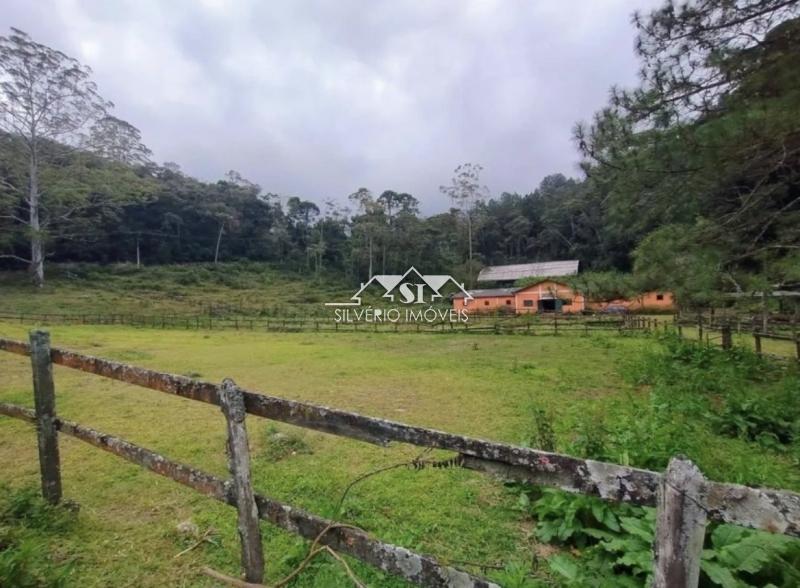 Terreno Residencial à venda em Mosela, Petrópolis - RJ - Foto 3