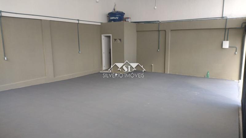 Imóvel Comercial para Alugar em Bingen, Petrópolis - RJ - Foto 2