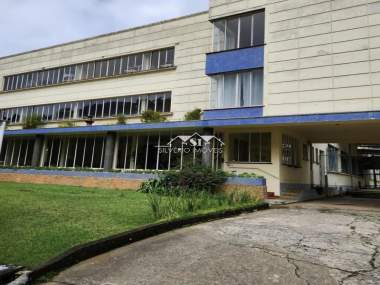 [CI 33886] Prédio Comercial em Mosela, Petrópolis/RJ