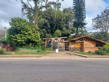 [CI 38141] Ponto Comercial em Nogueira, Petrópolis/RJ