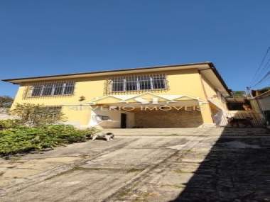 [CI 38303] Apartamento em Mosela, Petrópolis/RJ