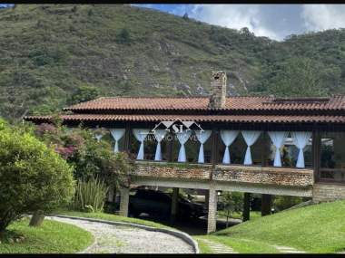 [CI 38638] Prédio Comercial em Alto, Teresópolis/RJ