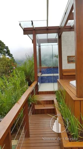 Comprar Casa em Itaipava, Petrópolis/RJ - Simone de Oliveira Imóveis