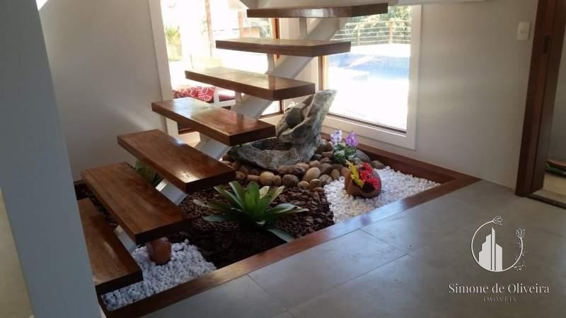 Comprar Casa em Itaipava, Petrópolis/RJ - Simone de Oliveira Imóveis