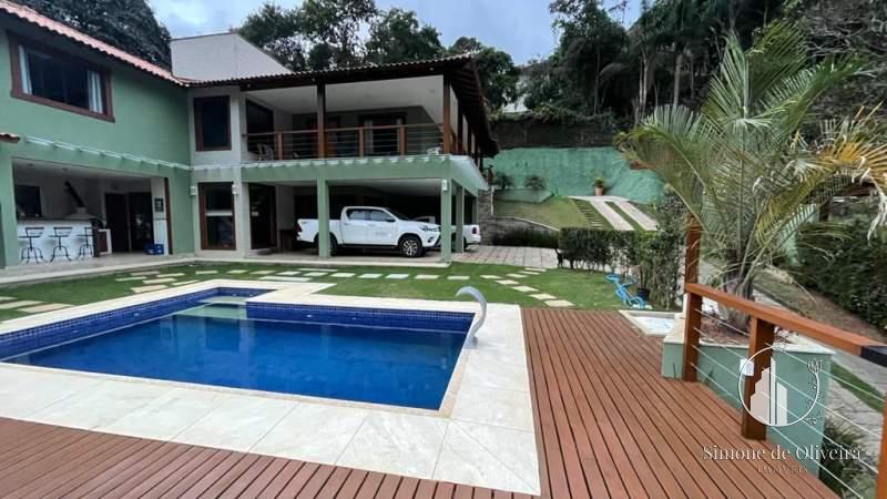Comprar Casa em Itaipava, Petrópolis/RJ - Simone de Oliveira Imóveis