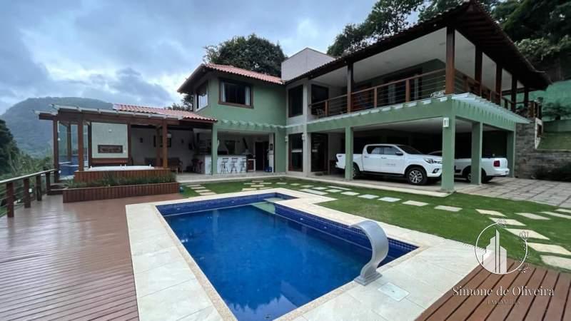 Comprar Casa em Itaipava, Petrópolis/RJ - Simone de Oliveira Imóveis
