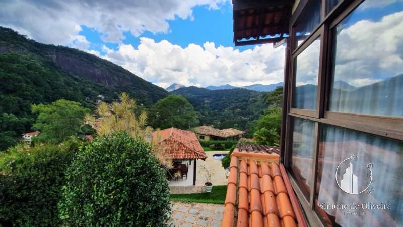 Comprar Casa em Itaipava, Petrópolis/RJ - Simone de Oliveira Imóveis