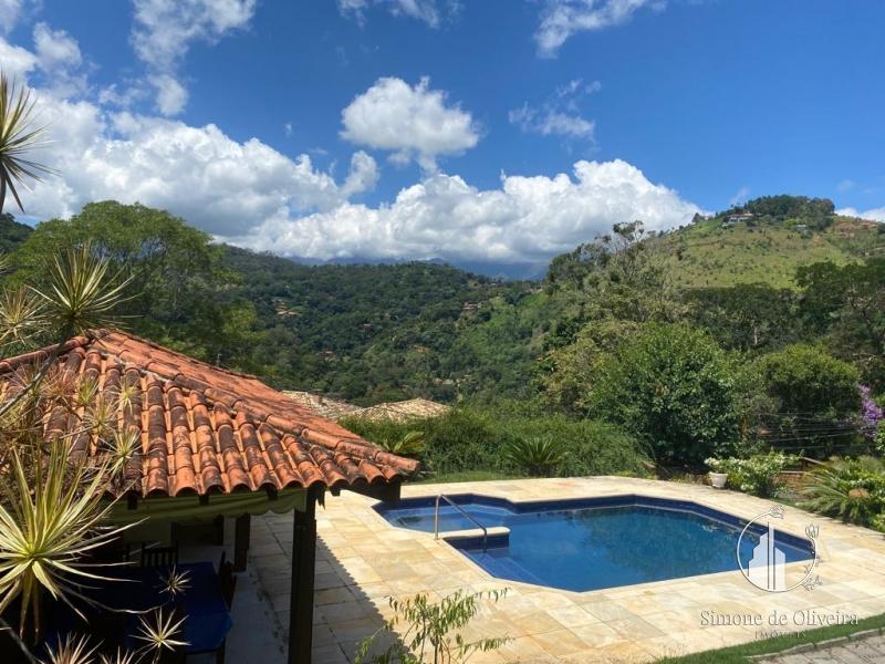 Comprar Casa em Itaipava, Petrópolis/RJ - Simone de Oliveira Imóveis