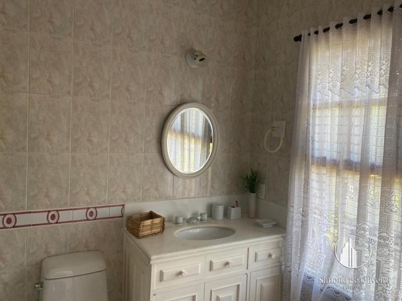 Comprar Casa em Itaipava, Petrópolis/RJ - Simone de Oliveira Imóveis