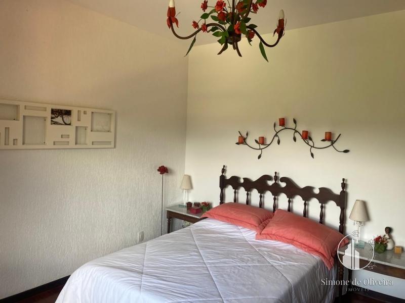 Comprar Casa em Itaipava, Petrópolis/RJ - Simone de Oliveira Imóveis