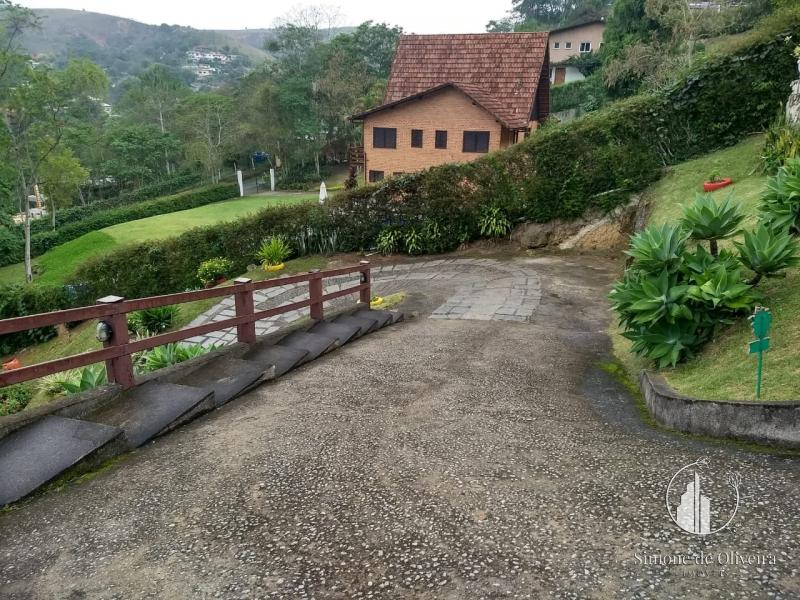 Comprar Casa em Itaipava, Petrópolis/RJ - Simone de Oliveira Imóveis