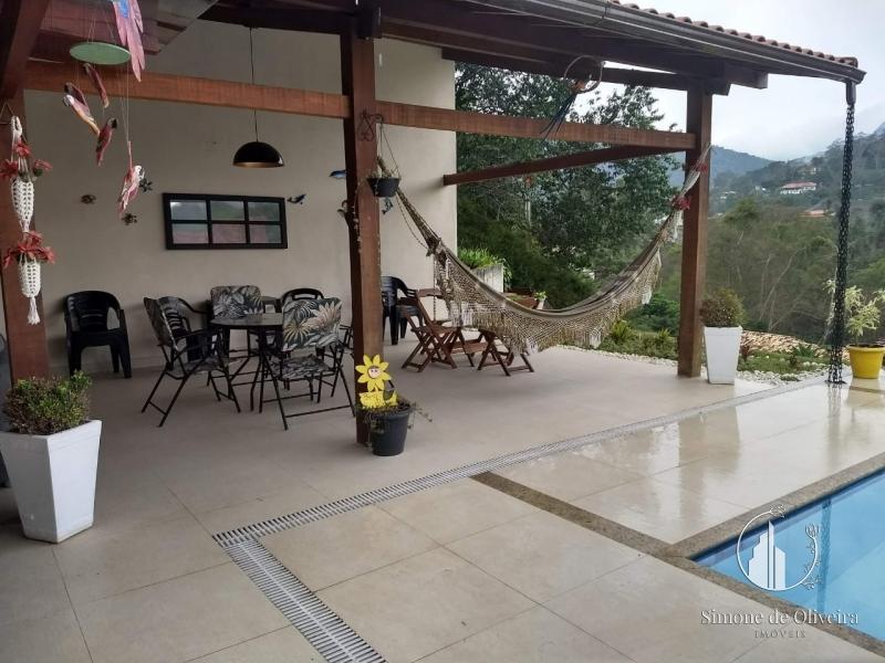 Comprar Casa em Itaipava, Petrópolis/RJ - Simone de Oliveira Imóveis