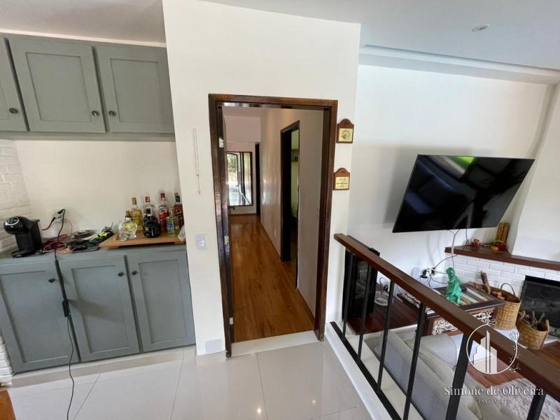 Alugar Casa em Itaipava, Petrópolis/RJ - Simone de Oliveira Imóveis
