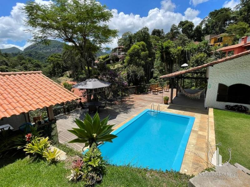 Alugar Casa em Itaipava, Petrópolis/RJ - Simone de Oliveira Imóveis