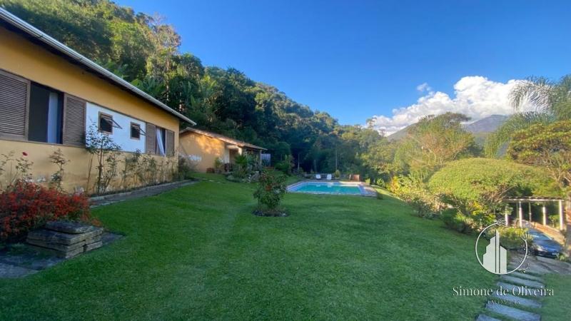 Comprar Casa em Corrêas, Petrópolis/RJ - Simone de Oliveira Imóveis