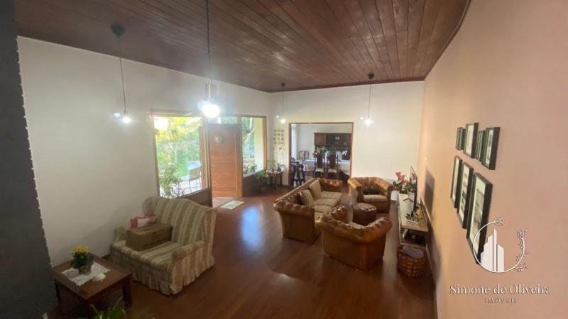 Comprar Casa em Corrêas, Petrópolis/RJ - Simone de Oliveira Imóveis