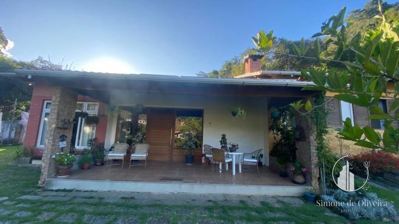 Comprar Casa em Corrêas, Petrópolis/RJ - Simone de Oliveira Imóveis