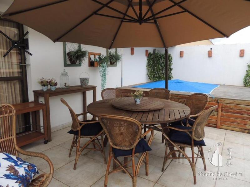 Comprar Apartamento em Itaipava, Petrópolis/RJ - Simone de Oliveira Imóveis