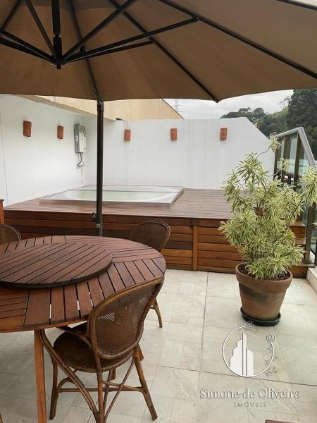 Comprar Apartamento em Itaipava, Petrópolis/RJ - Simone de Oliveira Imóveis