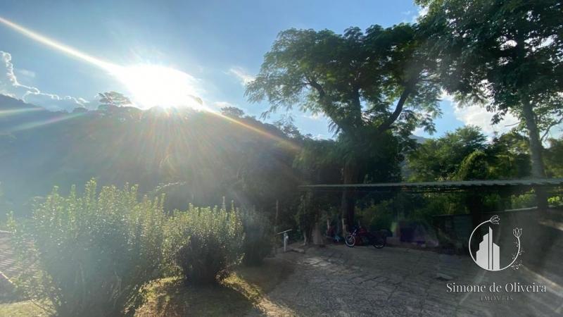 Comprar Casa em Itaipava, Petrópolis/RJ - Simone de Oliveira Imóveis