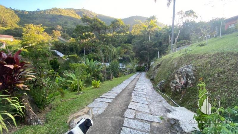 Comprar Casa em Itaipava, Petrópolis/RJ - Simone de Oliveira Imóveis