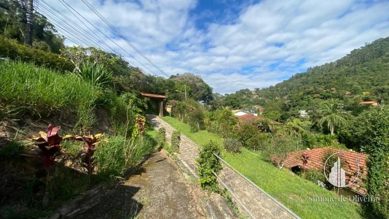 Comprar Casa em Itaipava, Petrópolis/RJ - Simone de Oliveira Imóveis
