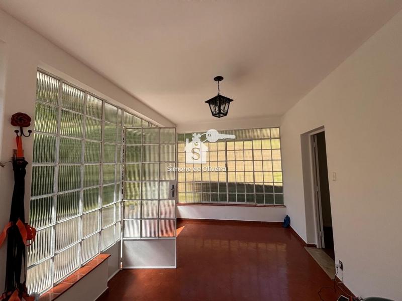 Comprar Casa em Itaipava, Petrópolis/RJ - Simone de Oliveira Imóveis