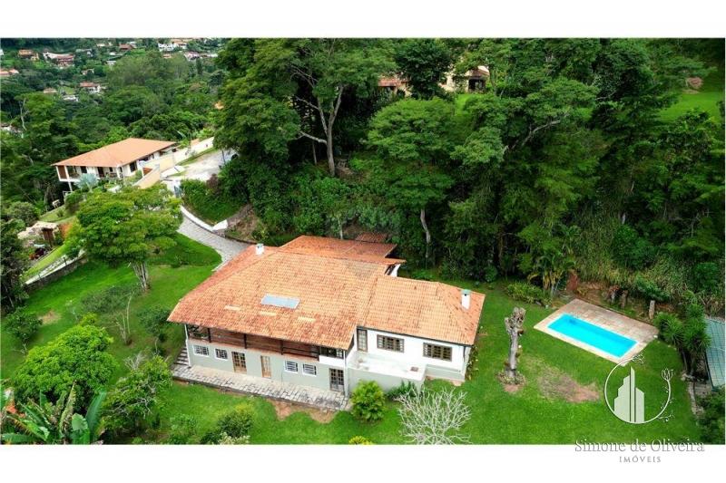 Comprar Casa em Itaipava, Petrópolis/RJ - Simone de Oliveira Imóveis