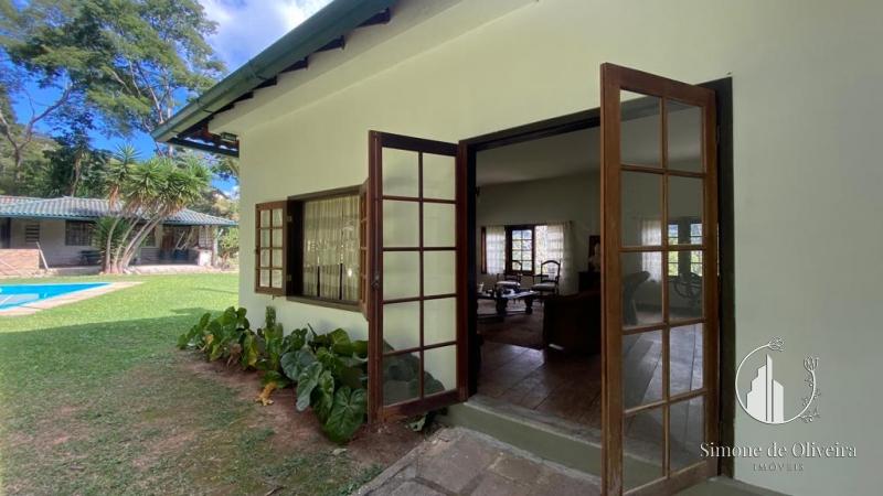 Comprar Casa em Itaipava, Petrópolis/RJ - Simone de Oliveira Imóveis