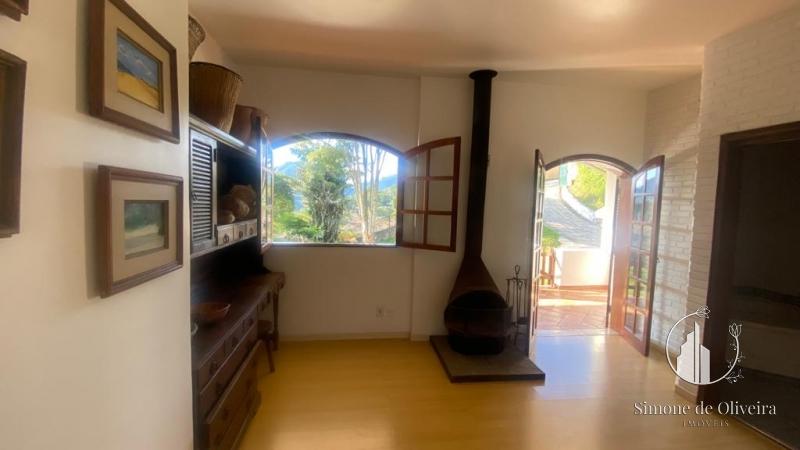 Comprar Casa em Itaipava, Petrópolis/RJ - Simone de Oliveira Imóveis