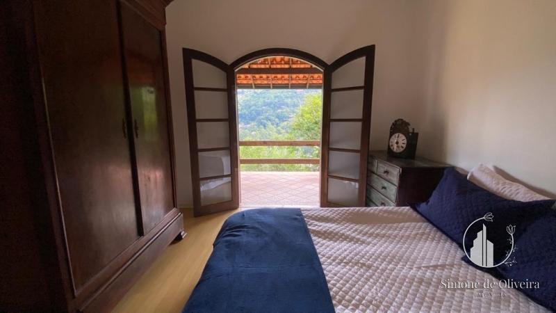Comprar Casa em Itaipava, Petrópolis/RJ - Simone de Oliveira Imóveis