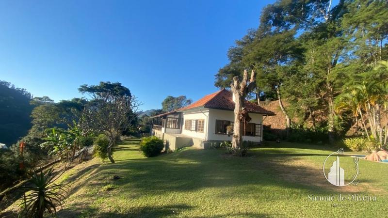 Comprar Casa em Itaipava, Petrópolis/RJ - Simone de Oliveira Imóveis