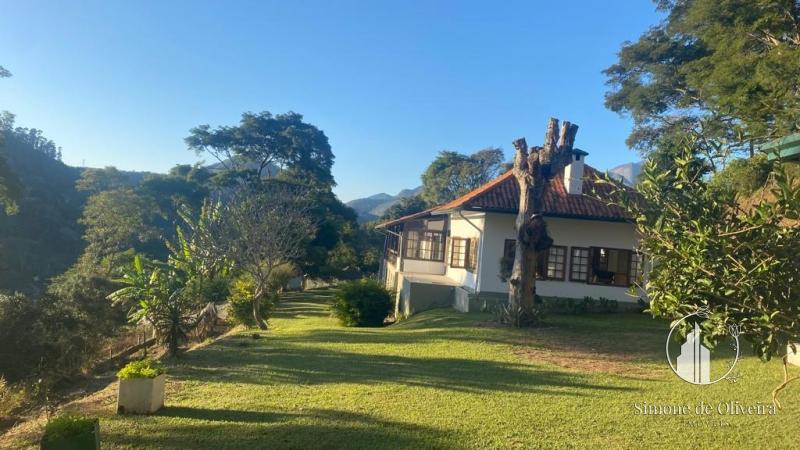 Comprar Casa em Itaipava, Petrópolis/RJ - Simone de Oliveira Imóveis