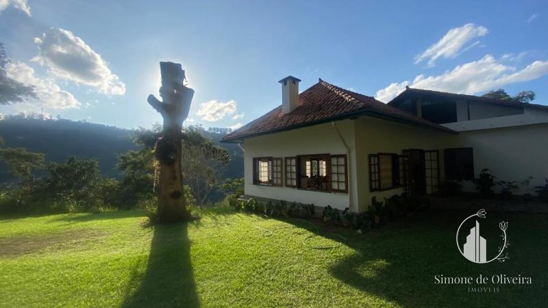 Comprar Casa em Itaipava, Petrópolis/RJ - Simone de Oliveira Imóveis