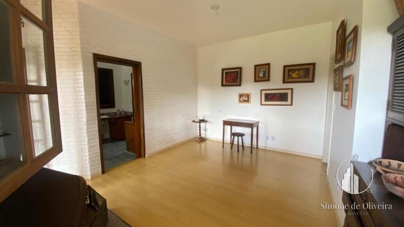 Comprar Casa em Itaipava, Petrópolis/RJ - Simone de Oliveira Imóveis