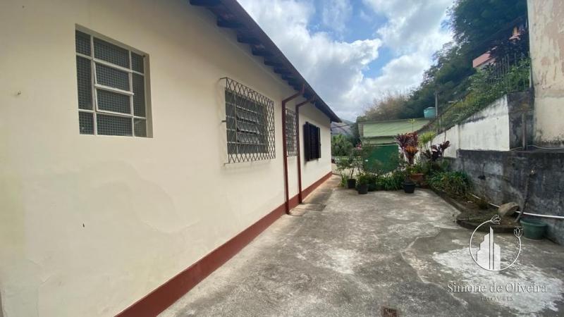 Comprar Casa em Itaipava, Petrópolis/RJ - Simone de Oliveira Imóveis